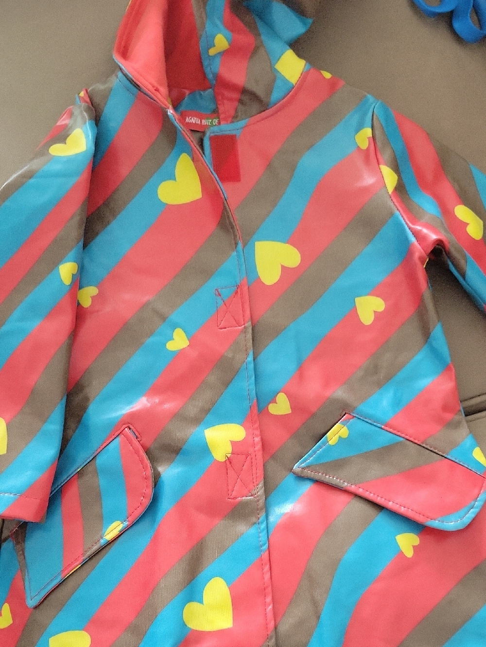 Agatha Ruiz De La Prada Striped Heart Kids Raincoat - Size 2 - Picture 8 of 9